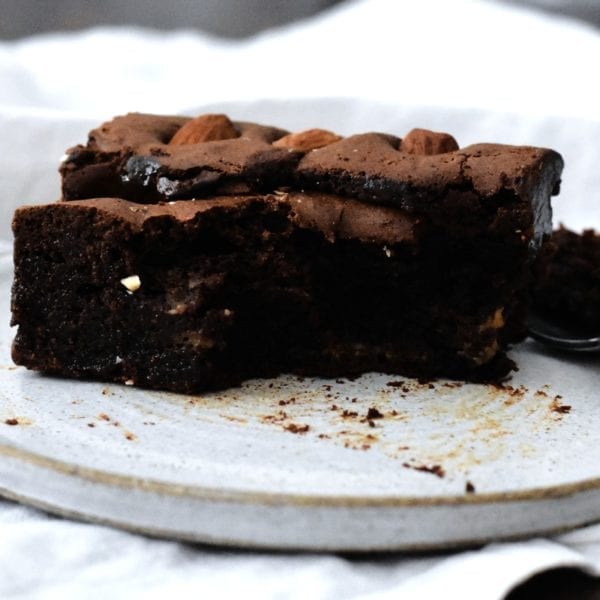 dark chocolate 70 couveture brownies fudgy pecans pecannuts dulcedelche fudgy mahali co best seller order online 1